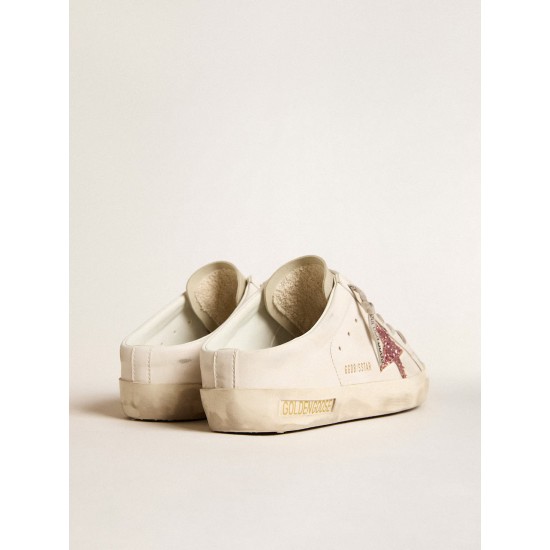 Bio-based Super-Star Sabot with pink glitter star and suede toe