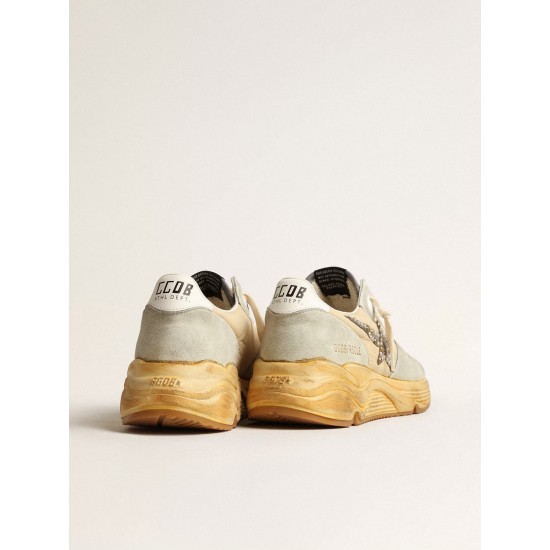 Women’s Running Sole in ice gray with studded suede star